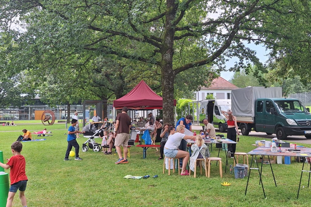 2024-07-21 Picknick Unipark Menschen